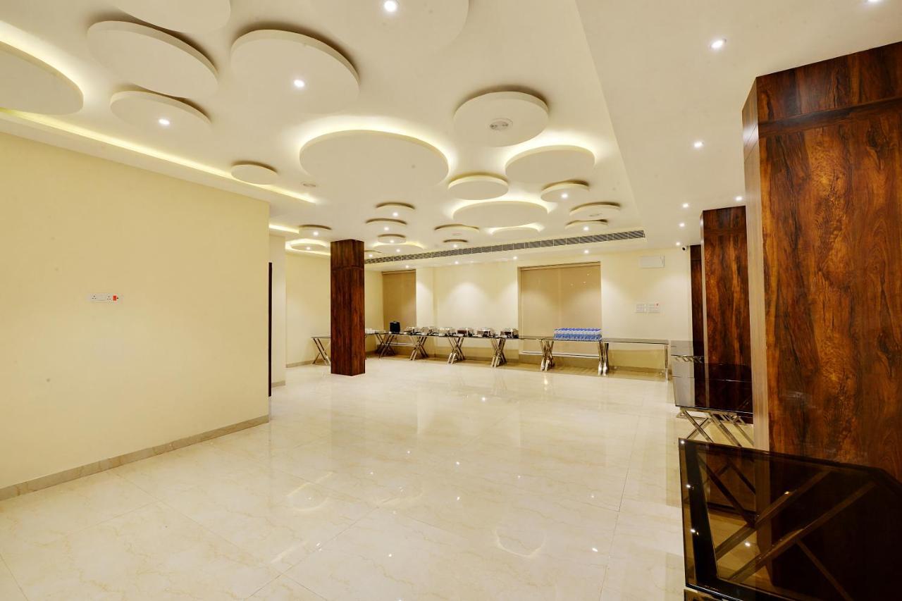 Mastiff Select Gulbarga Hotel 굴바르가 외부 사진