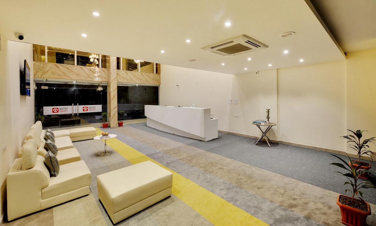 Mastiff Select Gulbarga Hotel 굴바르가 외부 사진