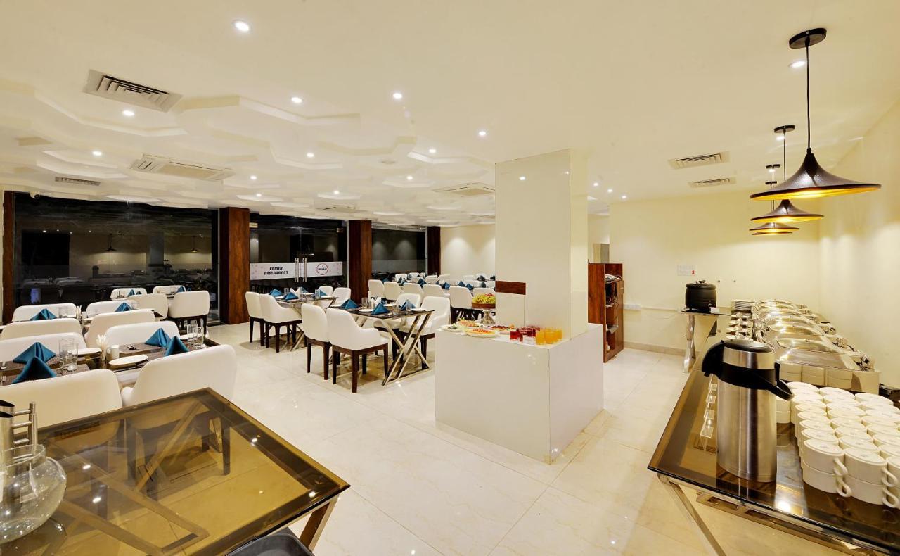 Mastiff Select Gulbarga Hotel 굴바르가 외부 사진