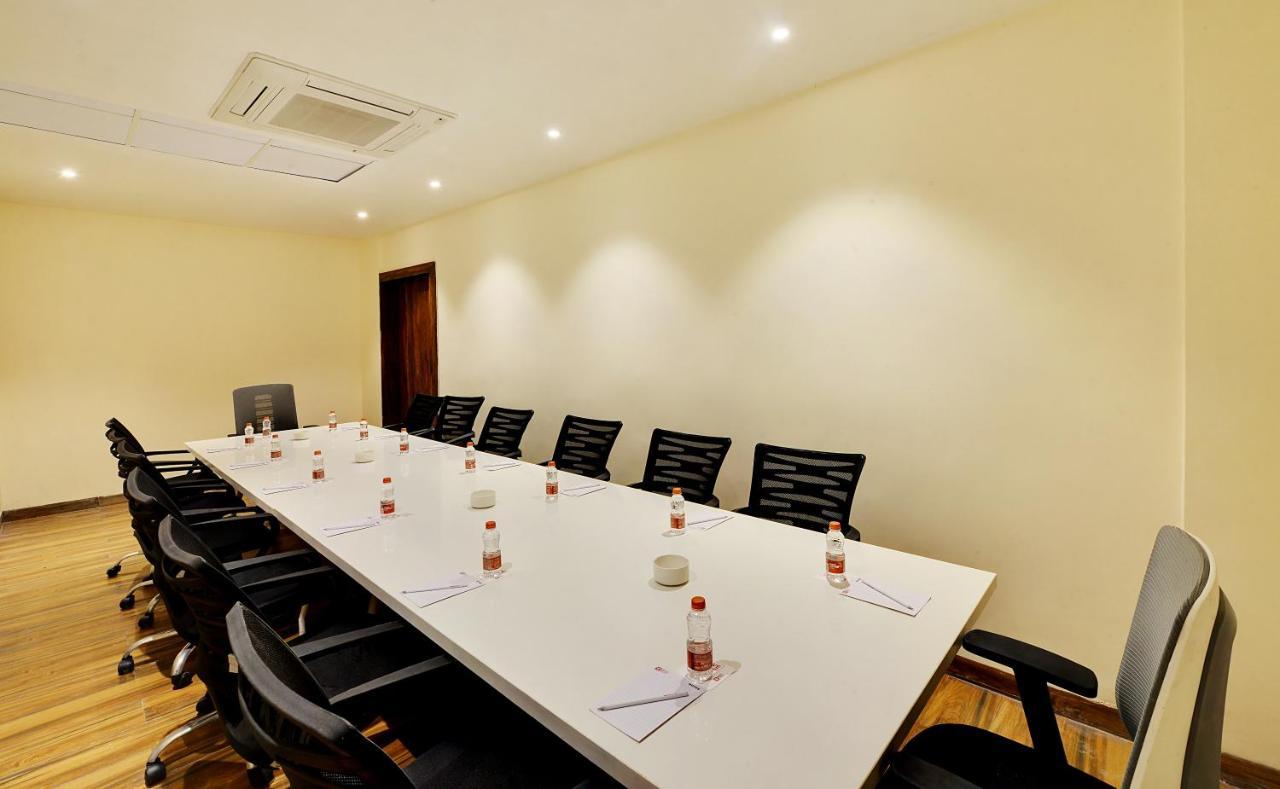 Mastiff Select Gulbarga Hotel 굴바르가 외부 사진