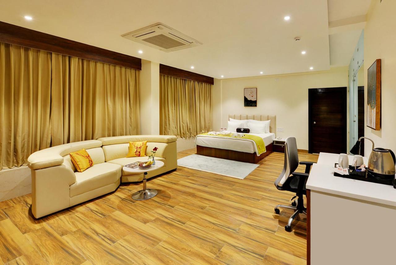 Mastiff Select Gulbarga Hotel 굴바르가 외부 사진