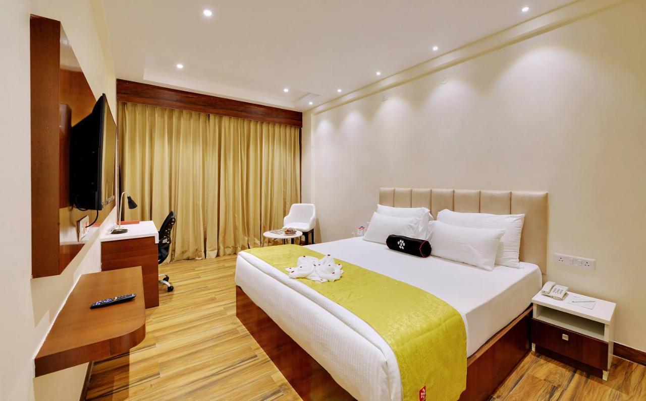 Mastiff Select Gulbarga Hotel 굴바르가 외부 사진