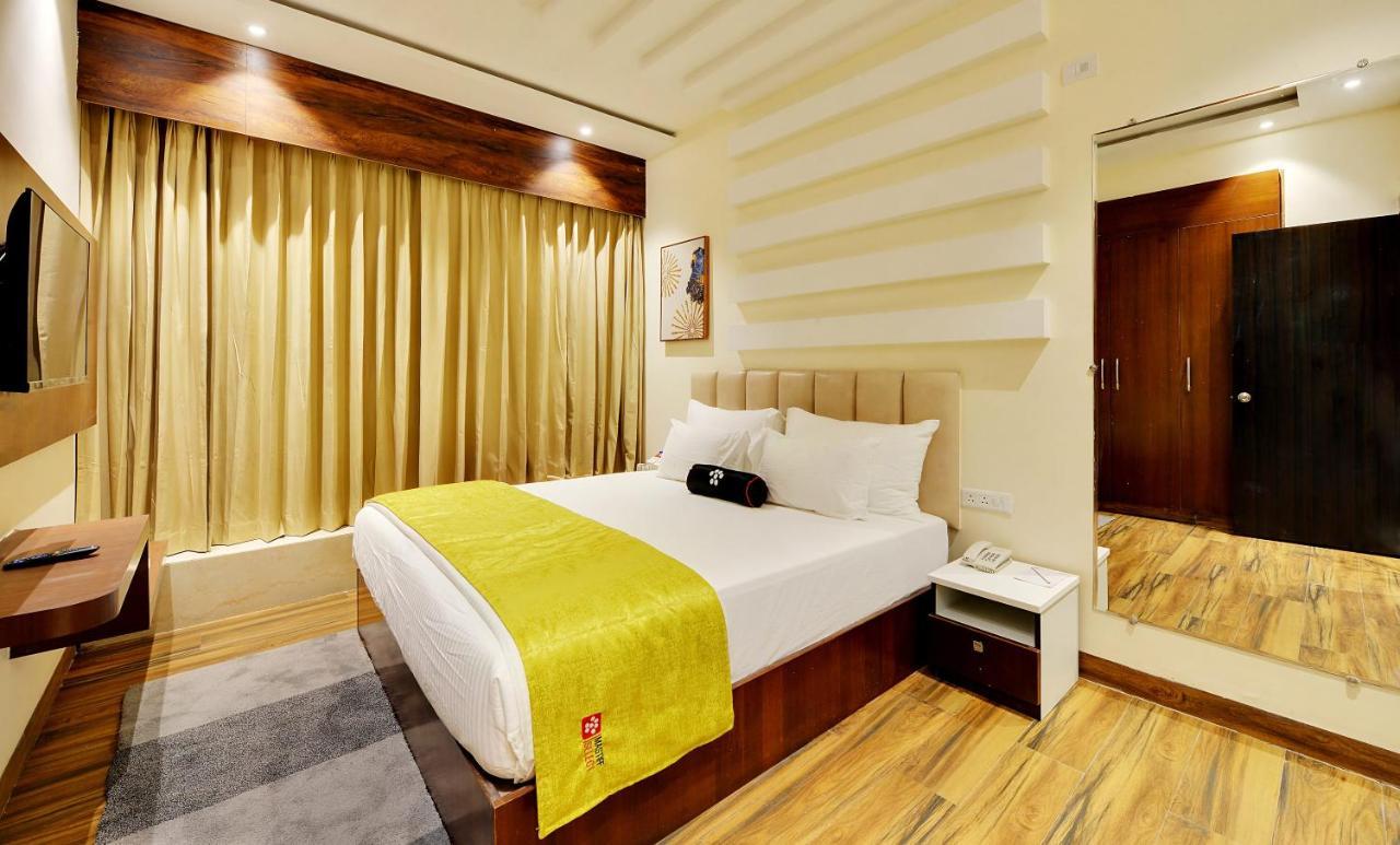 Mastiff Select Gulbarga Hotel 굴바르가 외부 사진