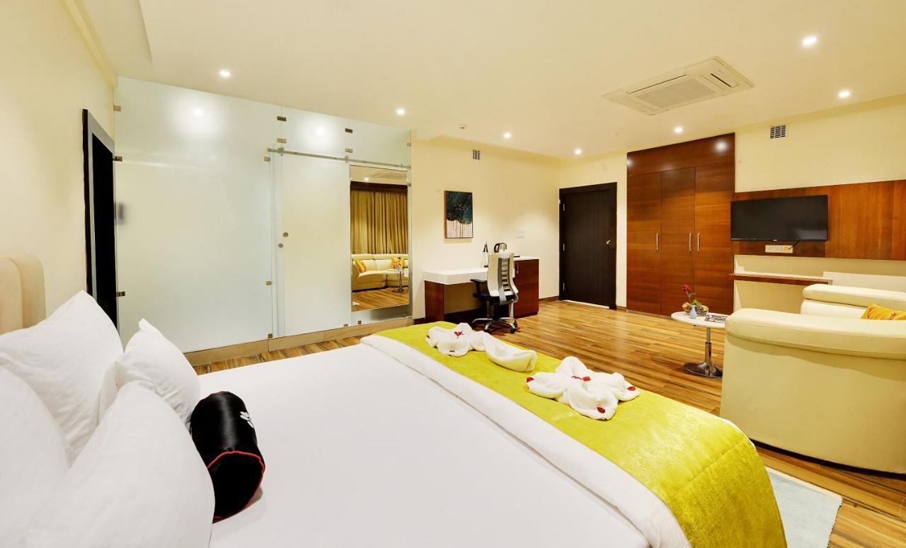 Mastiff Select Gulbarga Hotel 굴바르가 외부 사진