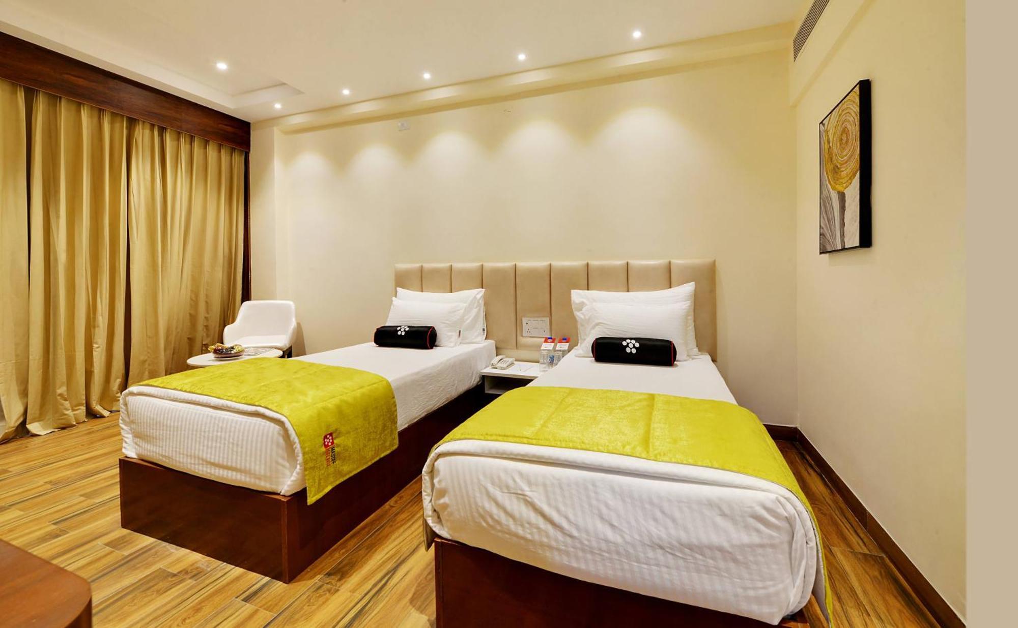 Mastiff Select Gulbarga Hotel 굴바르가 외부 사진
